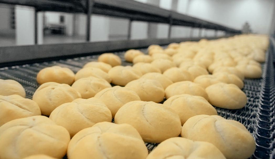Заморозка хлеба. Замороженные хлебобулочные полуфабрикаты. Полуфабрикаты хлебопекарного производства. Хлеб полуфабрикат.