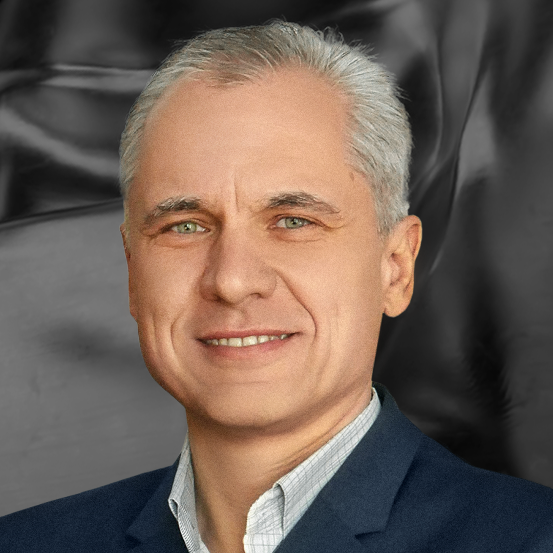 Павло Лобач