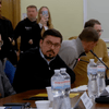 Компанія для інкасації «Сенс Банку» зареєстрована на одній адресі із підприємством Міндіча. У банку стверджують, що підрядника обирали незалежно