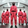 Сериал «Игра в кальмара»— идеальная дофаминовая ловушка. Психотерапевт объясняет, как она устроена и почему проект стал популярным во всем мире