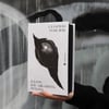 Українці купили 100 000 примірників книги «Я бачу, вас цікавить пітьма» Ілларіона Павлюка. Це рекорд для «Видавництва Старого Лева»