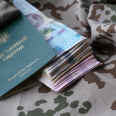 Призыв к ответственности и заявления о популизме. Депутаты, НБУ, mono и ПриватБанк обсудили проблему военных кредитов. Приблизились ли заседатели к решению?