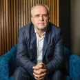 «Розраховував, що будемо рухатися швидше». «Київстар» планує вийти на 20% не телеком-доходів у 2026-му. Який план CEO Олександра Комарова?