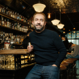 Розпочав барний бум в Україні. Бар Parovoz Speak Easy став міською легендою, але 2025-й – найгірший рік у його історії. Які шанси на відродження?