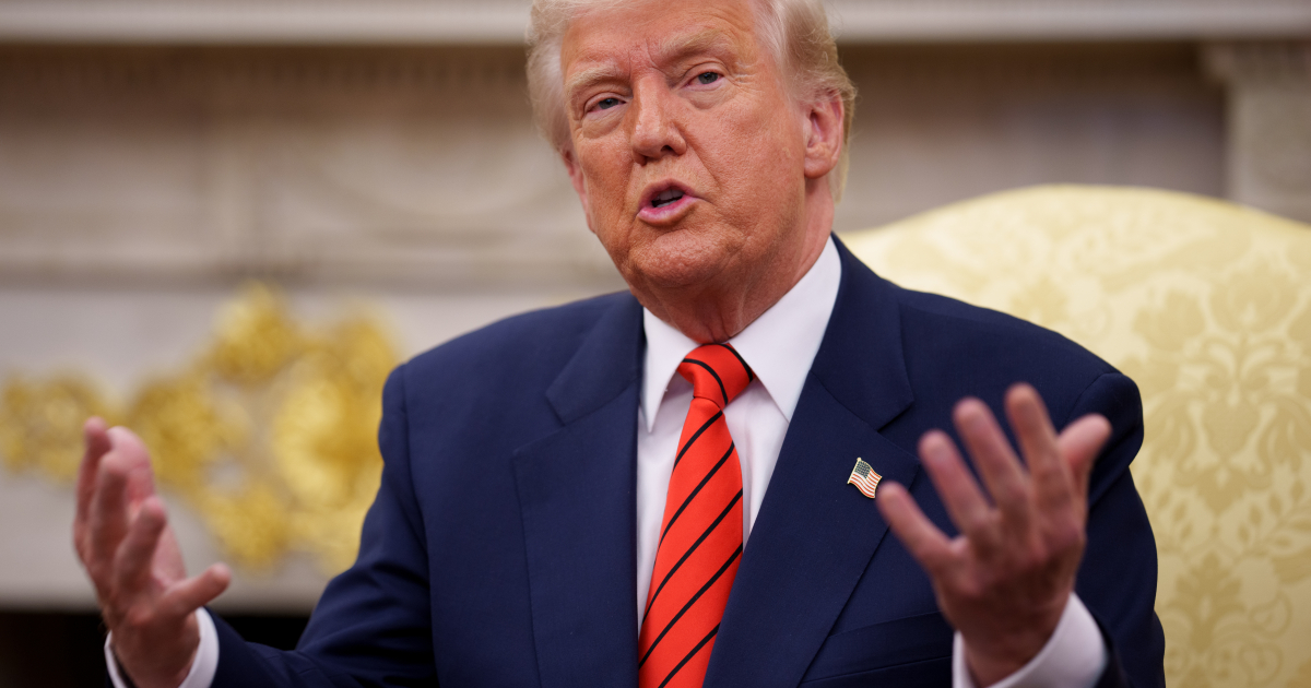 Трамп заявив, що підвищить мита для Індії «протягом наступних 24 годин» через купівлю російської нафти