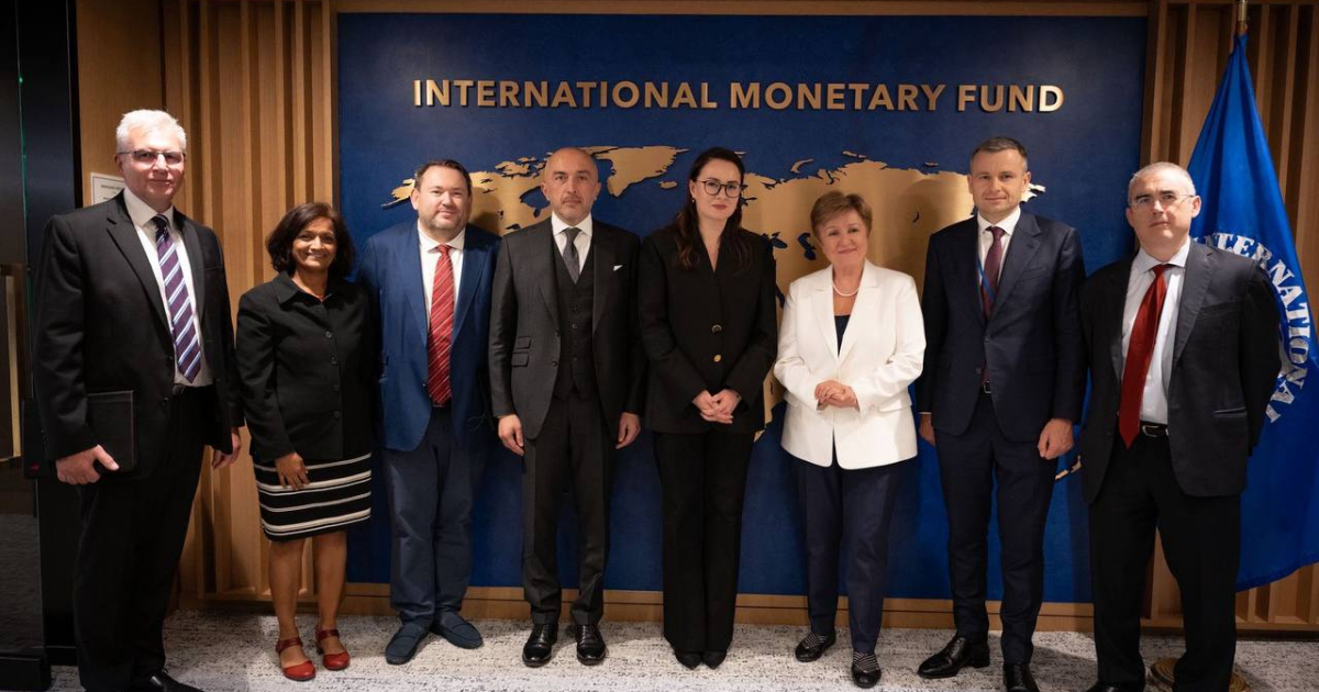 Удвічі менше фінансування і фокус на детінізації. Україна та МВФ обговорили ключові параметри майбутньої програми. Як вони виглядають?