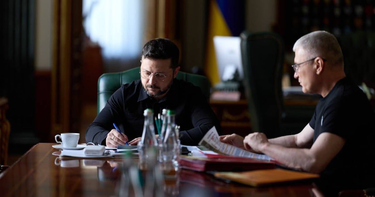 Зеленський підписав податкові закони, необхідні для отримання траншів ...