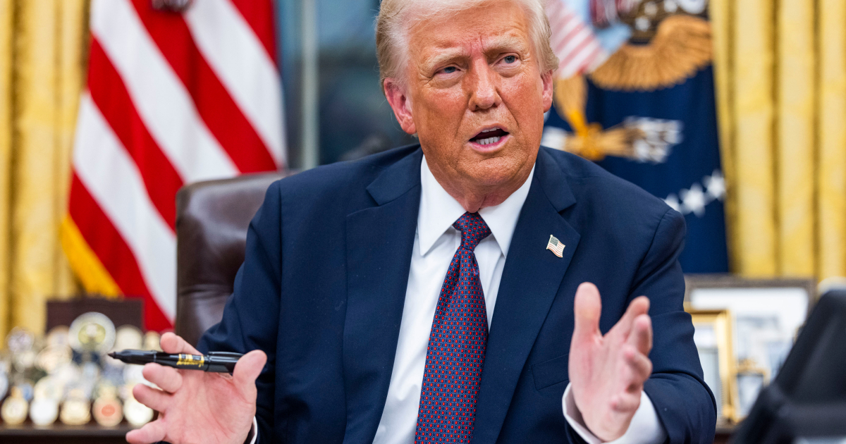 Трамп вперше провів телефонну розмову з Сі Цзіньпінем після інавгурації