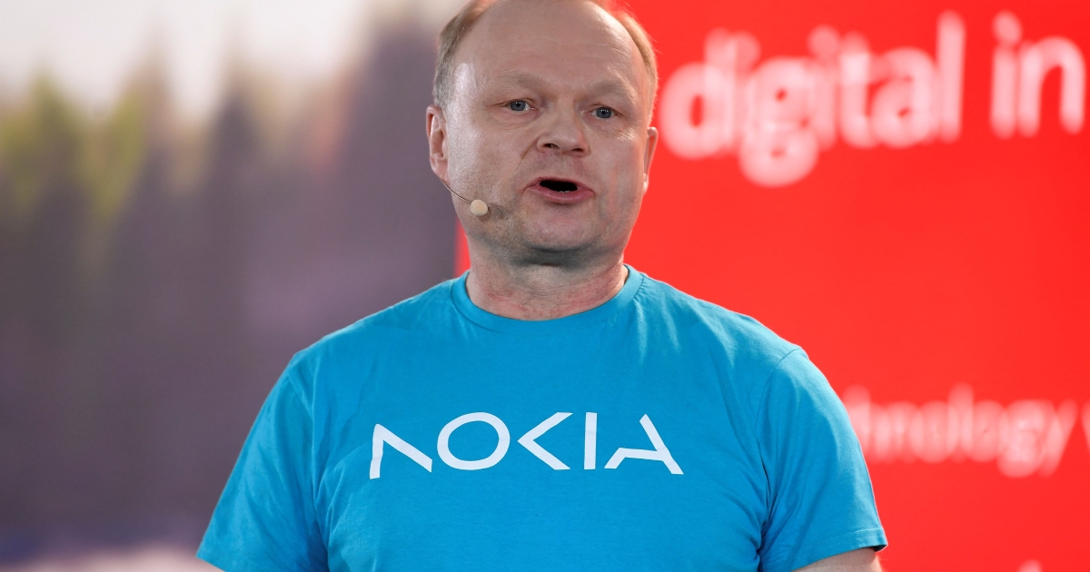 CEO Nokia здійснив перший у світі телефонний дзвінок за допомогою ...