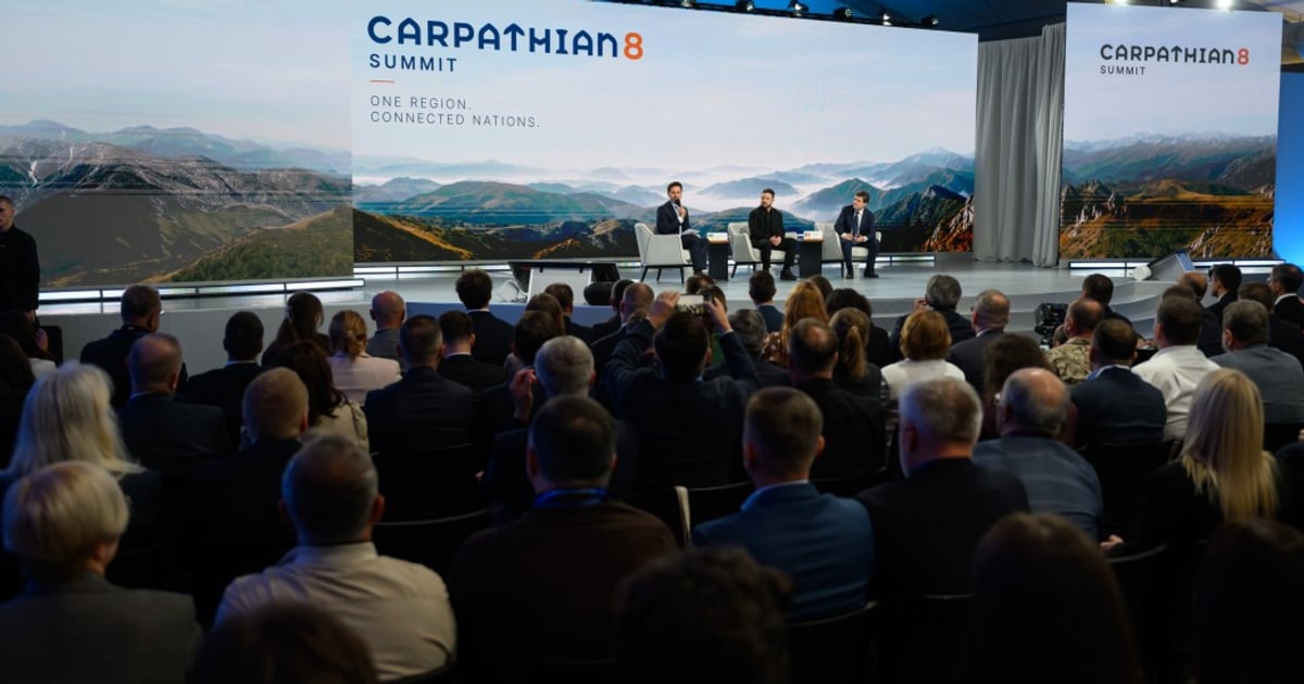 Карпати як новий економічний центр: як пройшов саміт "Карпатської вісімки" в Буковелі