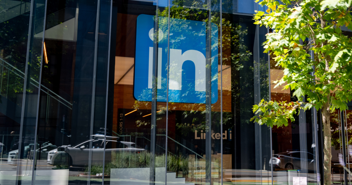 Платформу LinkedIn оштрафували на €310 млн в ЄС