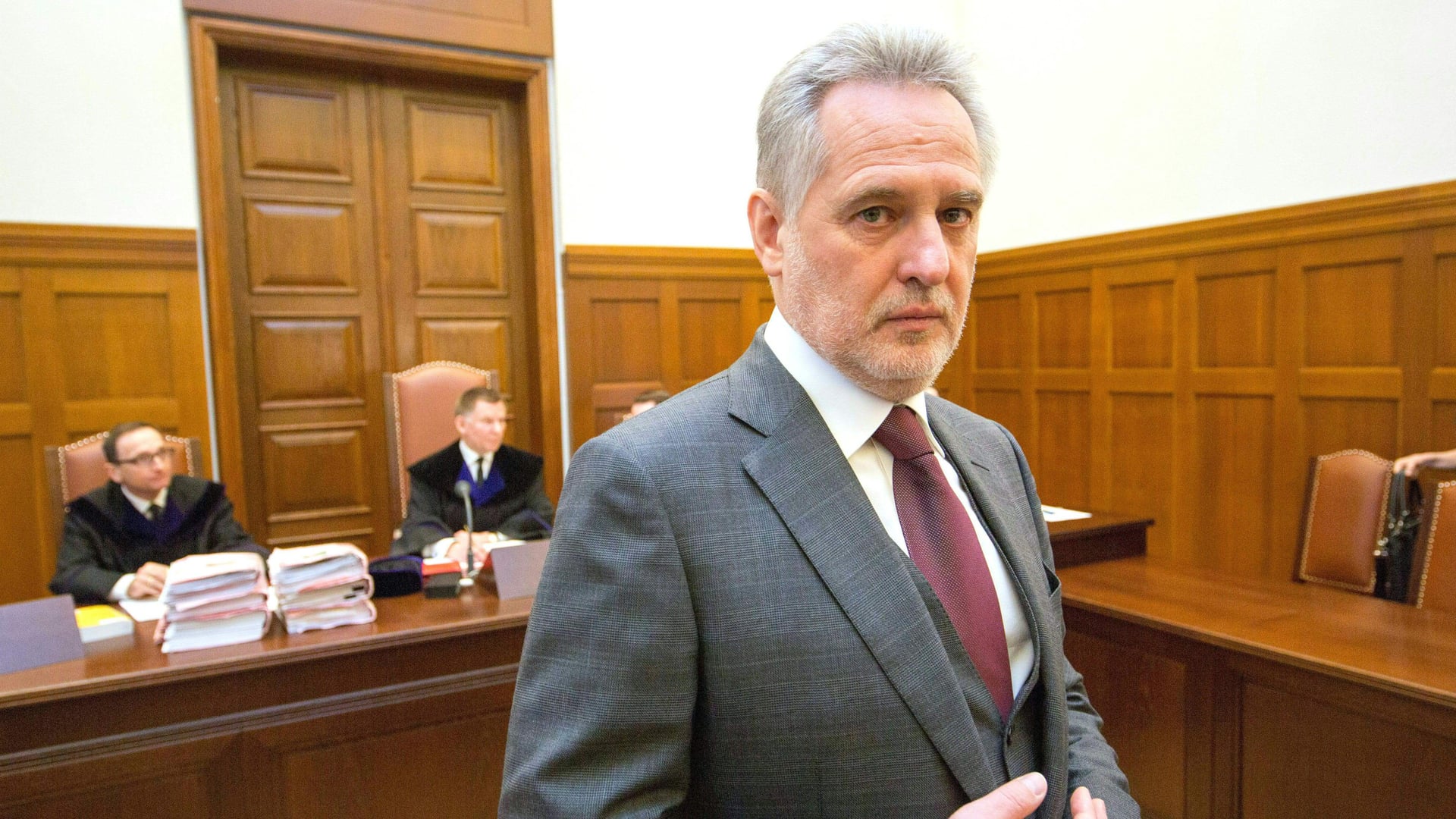 Бізнес Дмитра Фірташа знову фігурує в судах – ВАКС скасував арешт облгазів, Печерський суд поновив.
