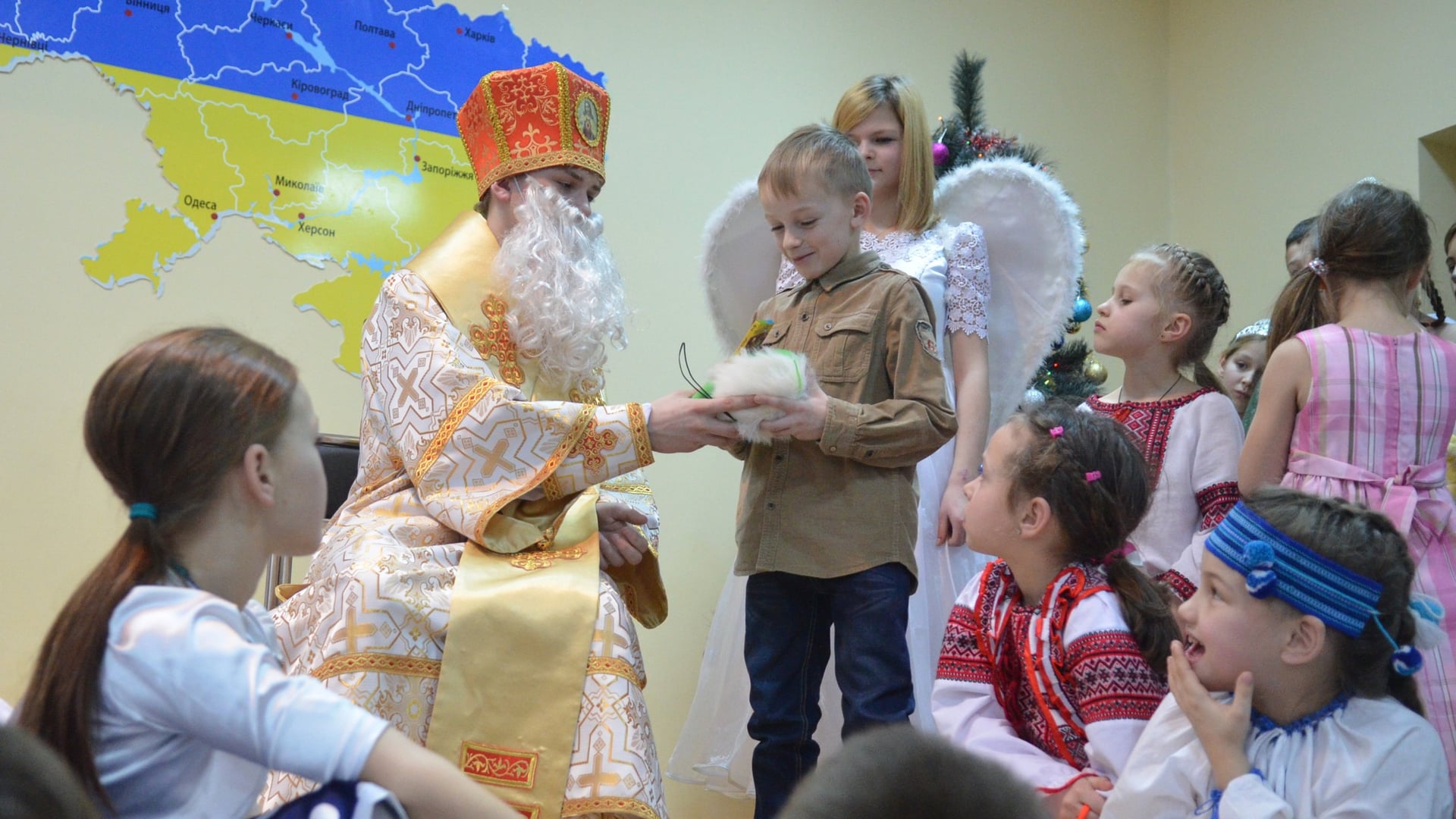УНИАН