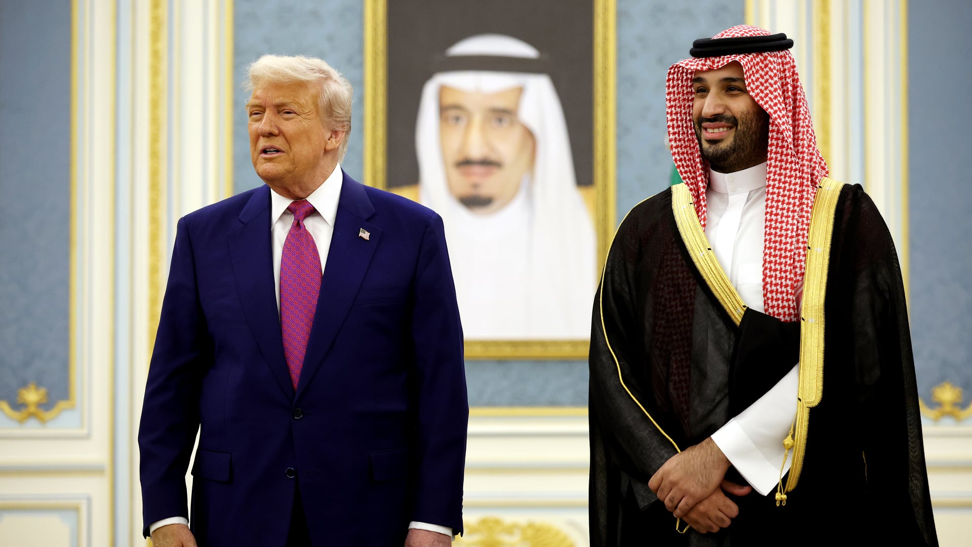 Президент США Дональд Трамп и наследный принц Саудовской Аравии Мухаммед ибн Салман 13 мая 2025 года в Эр-Рияде, Саудовская Аравия