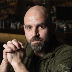 Павло Казарін