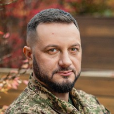 Игорь Оболенский