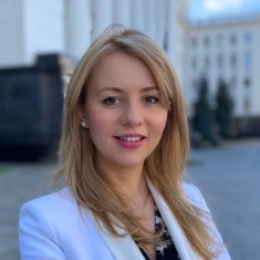 Анна Власюк