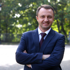 Тарас Кремінь