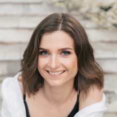 Олена Воскобойник