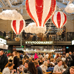 Kyiv Food Market /Shutterstock