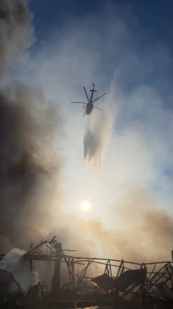 Російська атака знищила склад Moyo у Києві (фото) /Фото 1