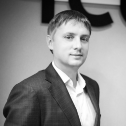 Костянтин Стеценко