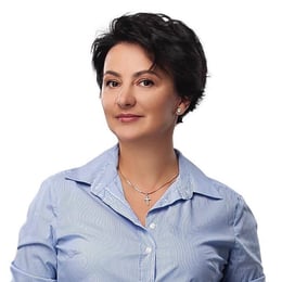 Олена Сукманова