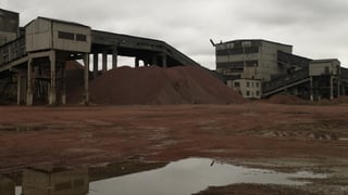 АРМА нашло управляющего на завод, который добывает красный гранит