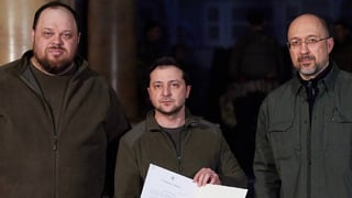 Зеленський підписав заявку України на вступ до Європейського Союзу
