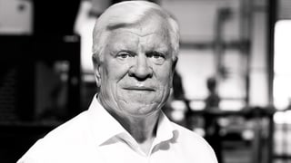 Олександр Чекменьов
