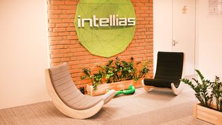 IT-компанія Intellias спробувала зміксувати простір, де народжується не тільки код, але й творчість. Що у неї вийшло