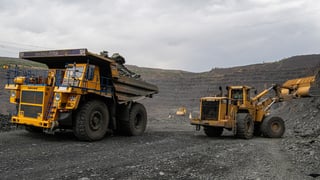 СБУ в очередной раз за последние два года провела обыски на «ArcelorMittal Кривой Рог». На этот раз из-за занижения рентной платы за пользование недрами
