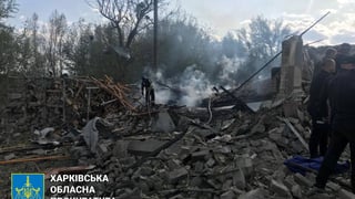 Росія обстріляла кафе на Харківщині: понад пів сотні загиблих