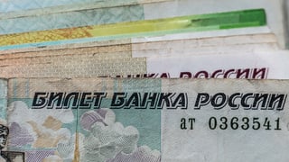 Валютний концтабір від центробанку. Російський рубль зміцнюється, але в цьому немає добрих новин для економіки РФ. Пояснюємо чому
