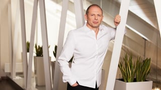 Совладелец ТРЦ Cosmo Multimall Вишняков покупает центральный офис Сбербанка за 84,4 млн грн