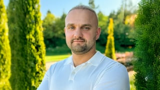 з особистого архіву, а також оброблено і доповнено за допомогою ШІ (штучного інтелекту) Photoshop Beta.