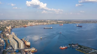 Бізнес закликає відновити роботу Миколаївського порту і забезпечити безпеку Херсонського