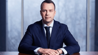 Бизнесмен Максим Шкиль, который отдал Mercedes Maybach для нужд ВСУ, перечислил свои активы. Его состояние Forbes оценивает в около $400 млн (уточнено)