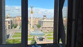У Києві через російський обстріл постраждали готелі «Україна» та «Дніпро» (фото)