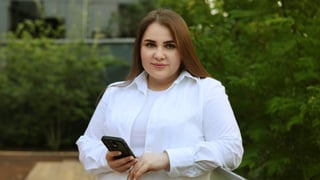 обработано ы дополнено при помощи ИИ (искусственного интеллекта) Photoshop Beta