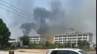 У Китаї на хімзаводі стався потужний вибух (відео)
