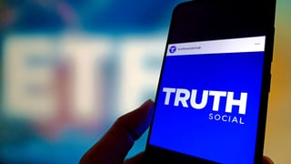 ИИ-стартап Perplexity создает поисковый сервис для Truth Social. Соцсеть Трампа может сама определять «надежность» источников для поиска