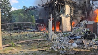 У Харкові внаслідок обстрілу РФ пошкоджений будинок бізнесмена Юрія Сапронова (фото, відео)