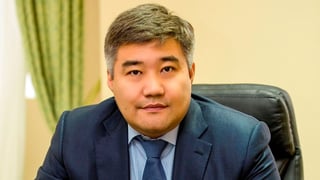 Государство пропустило новое поколение, люди заболели патернализмом, а говорить с толпой невозможно. Что думает посол Казахстана в Украине о протестах в его стране