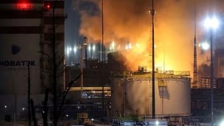 Атаки українських безпілотників на НПЗ обвалили російський експорт нафтопродуктів
