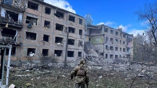 Росія обстріляла Авдіївку з артилерії та танків, є влучання в цивільні обʼєкти і коксохім