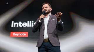 Мета – залучити інвестиції. Екстопменеджер IT-компанії Intellias Роман Гапачило стане CEO оборонного стартапу DoD Solution. Які виклики на новій посаді?