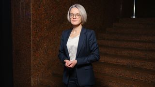 Наблюдательный совет Агентства оборонных закупок продлил контракт Безруковой