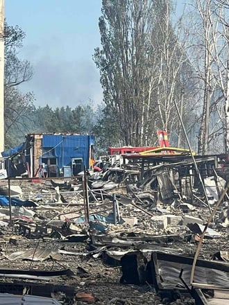 «Чиста вода» зупинила виробництво і доставку після російського удару по Київщині (фото) /Фото 1