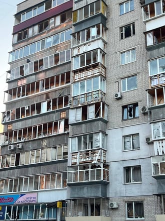 РФ атакувала Київщину ракетами та дронами: щонайменше четверо загиблих і 15 постраждалих. У Києві відключення світла /Фото 1